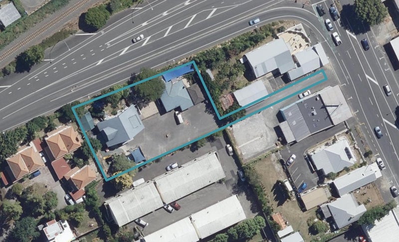 729 Grey Street, Hamilton East, Hamilton - Carousel 1