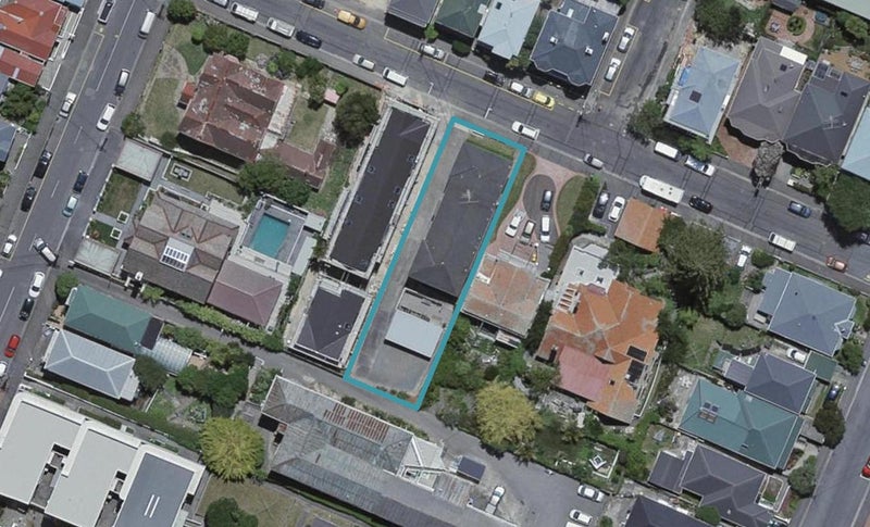 1/6 Armour Avenue, Mount Victoria, Wellington - Carousel 1