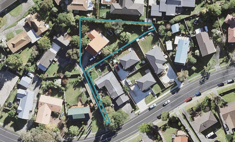 45 John Downs Drive, Browns Bay, Auckland - Carousel 1