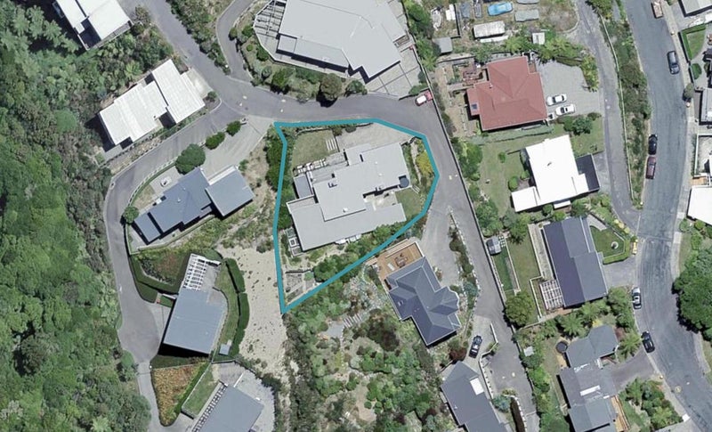 18 Mewburn Rise, Karori, Wellington - Carousel 1