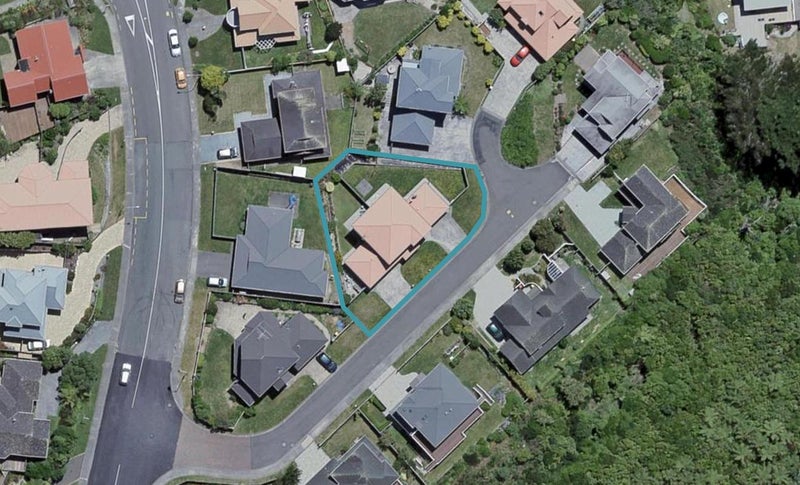 3A Norwood Place, Johnsonville, Wellington - Carousel 1