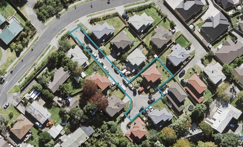 25 Sari Place, Massey, Auckland - Carousel 1