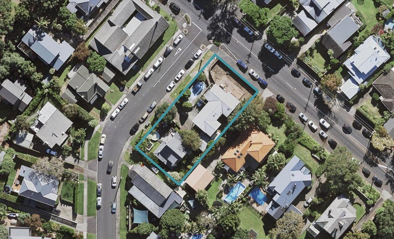 1/170 Hinemoa Street, Birkenhead, Auckland - Carousel 1