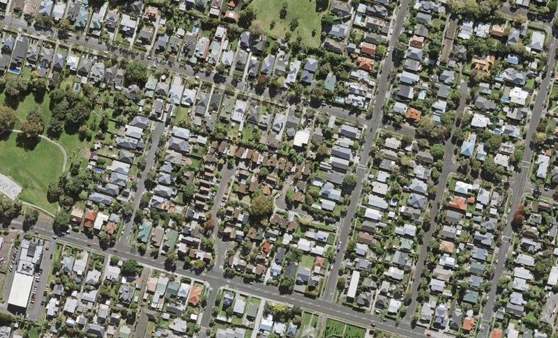 13 Balmer Lane, Mount Eden, Auckland - Carousel 1