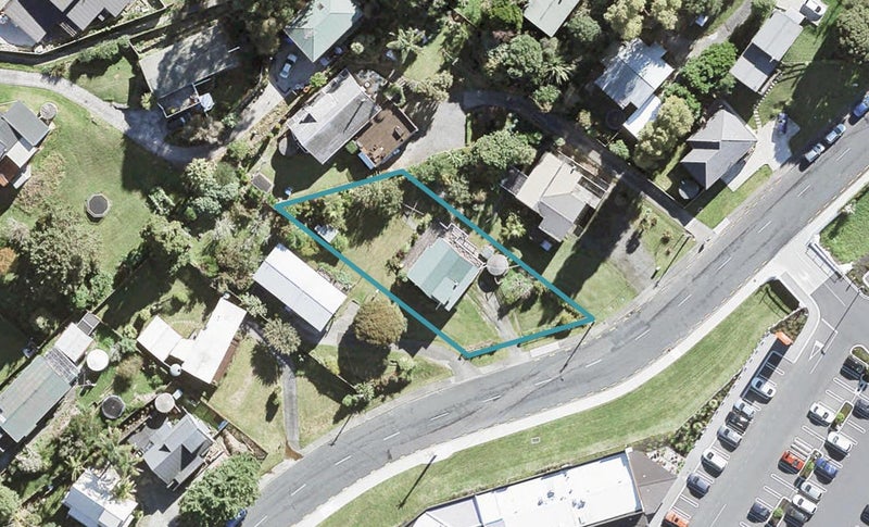 8 Beverley Road, Stanmore Bay, Whangaparaoa - Carousel 1