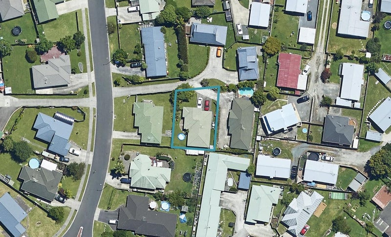 9 Aaron Place, Brookfield, Tauranga - Carousel 1