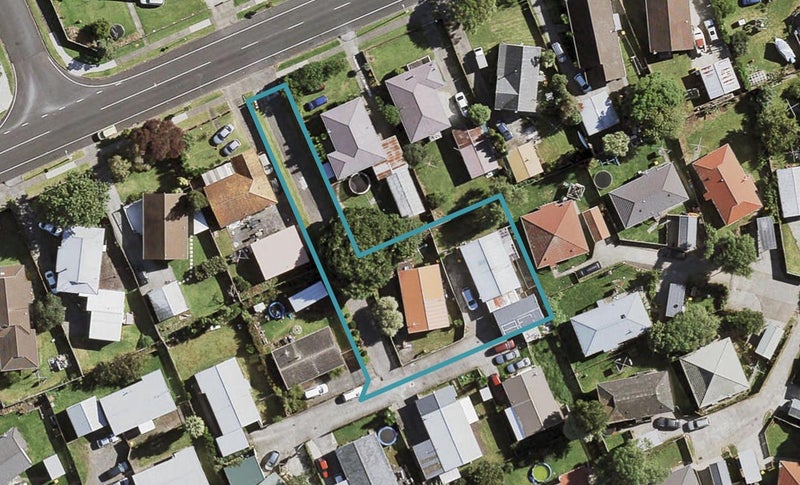 2/56A Burundi Avenue, Clendon Park, Auckland - Carousel 1