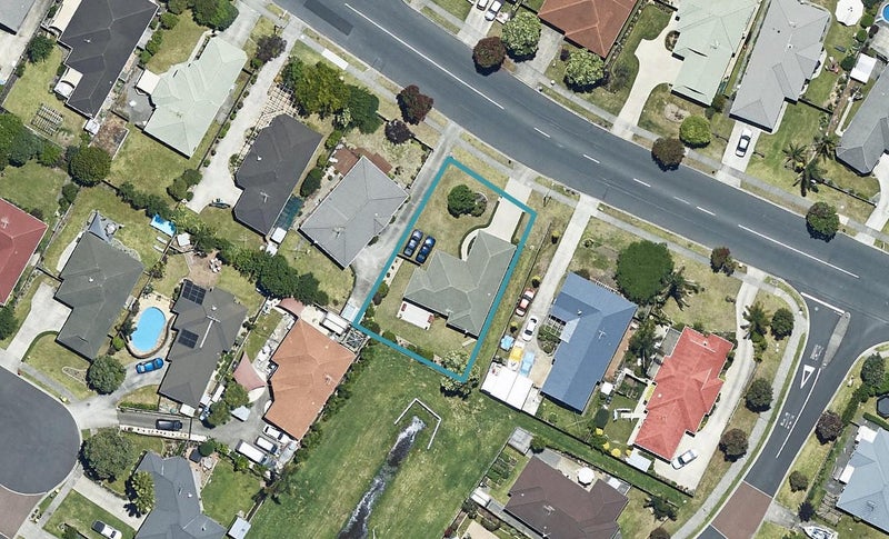 682 Gloucester Road, Papamoa Beach, Papamoa - Carousel 1