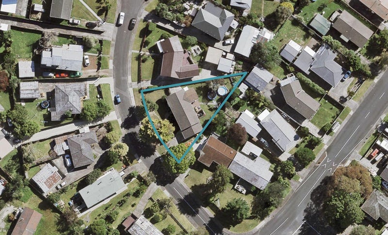 4 Pankhurst Place, Sunnyvale, Auckland - Carousel 1