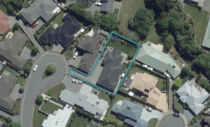 10 Breton Close, Northwood, Christchurch - Carousel 1
