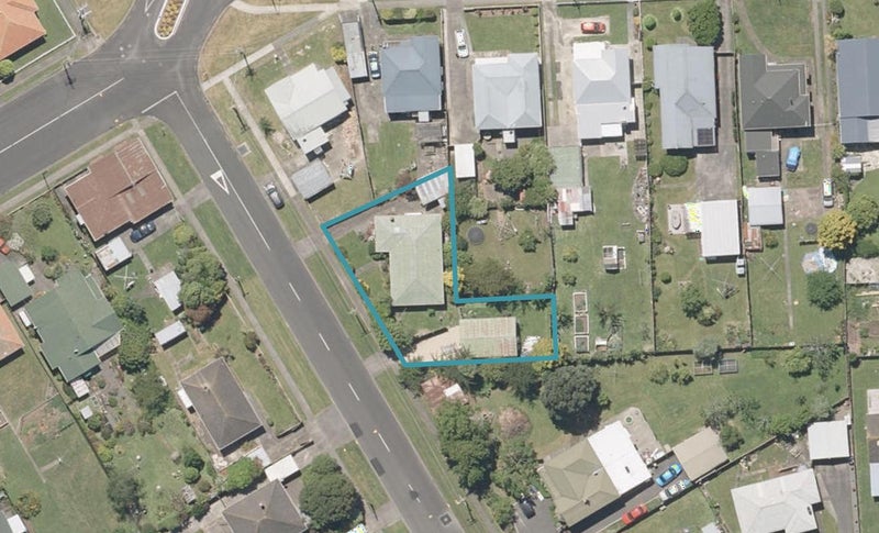 82 Raine Street, Whanganui East, Whanganui - Carousel 1