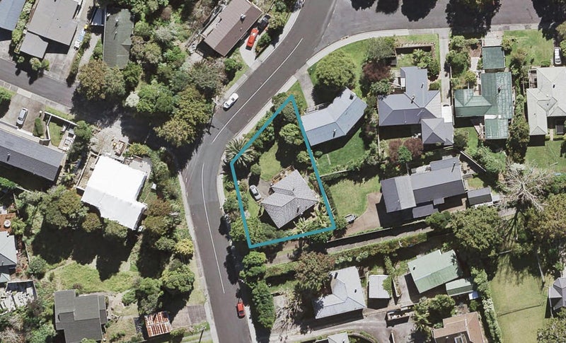 63 Roseberry Avenue, Birkenhead, Auckland - Carousel 1