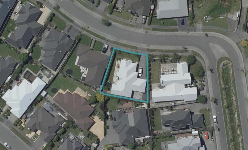 18 Holbrook Way, Westmorland, Christchurch - Carousel 1