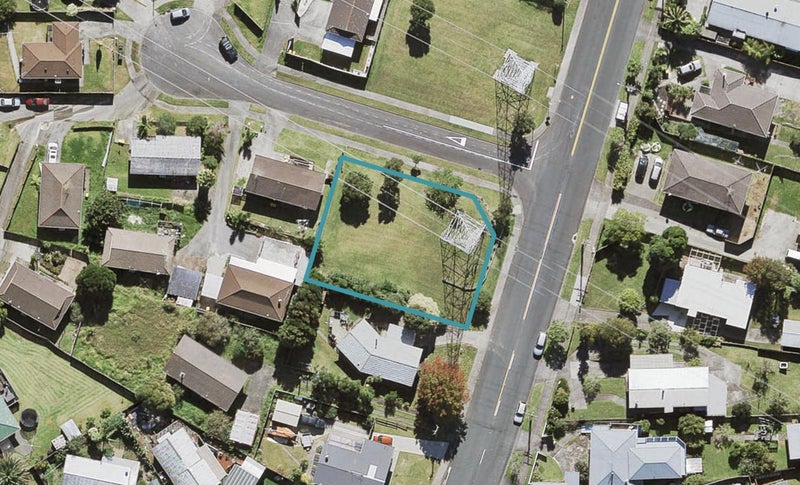 29 Waimumu Road, Massey, Auckland - Carousel 1