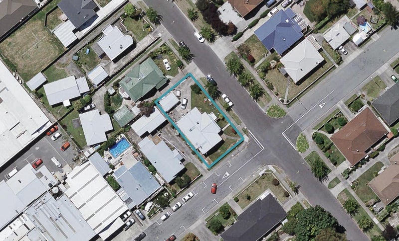 700 Queen Street West, Saint Leonards, Hastings - Carousel 1