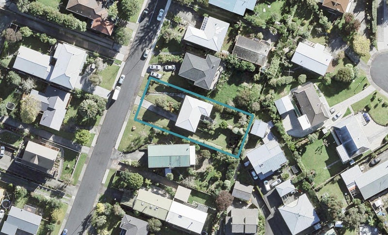 20 Fairway Avenue, Red Beach, Red Beach - Carousel 1