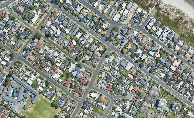 27 Seaspray Drive, Mount Maunganui, Mount Maunganui - Carousel 1