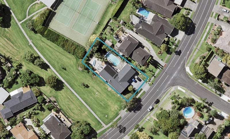 149 Fisher Parade, Farm Cove, Auckland - Carousel 1