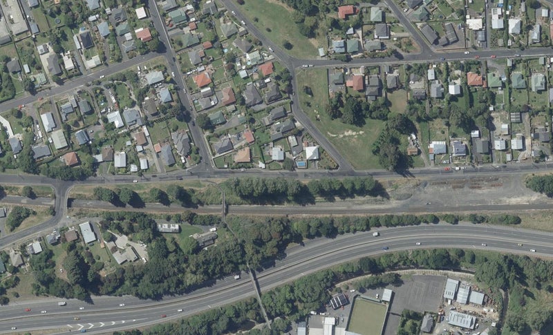 30 Neill Street, Abbotsford, Dunedin - Carousel 1