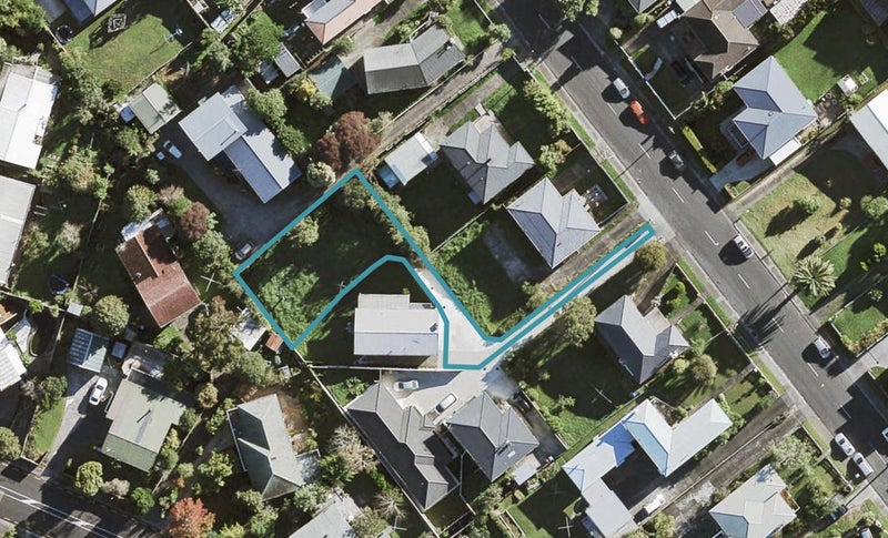 56A Ellis Avenue, Mount Roskill, Auckland - Carousel 1