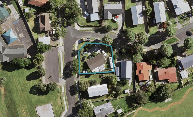 20 Trounson Avenue, Clendon Park, Auckland - Carousel 1