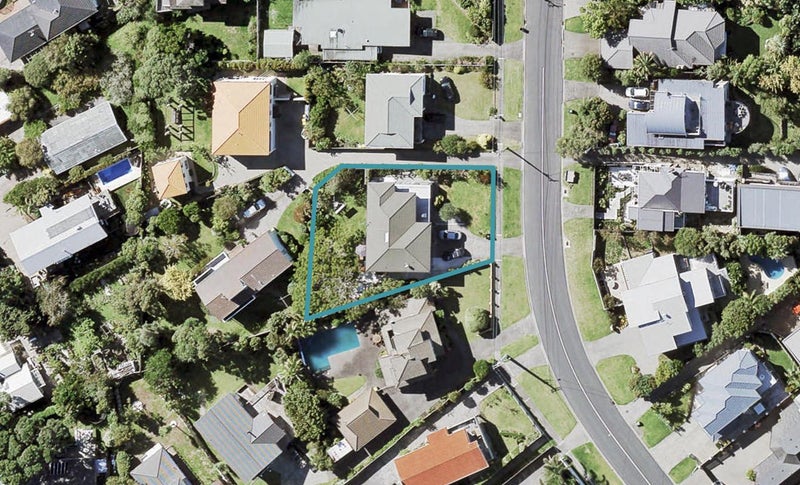 58 Gulf View Road, Murrays Bay, Auckland - Carousel 1