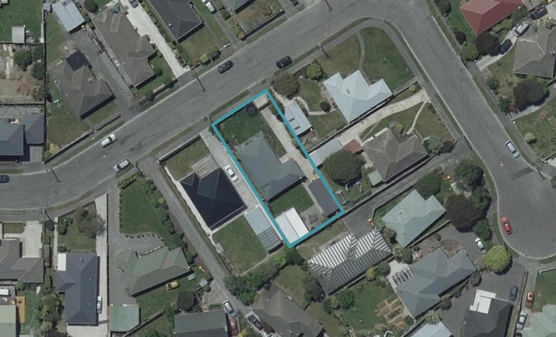 16 Wildwood Avenue, Wainoni, Christchurch - Carousel 1