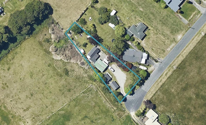 21 Middleton Road, Hannahs Bay, Rotorua - Carousel 1