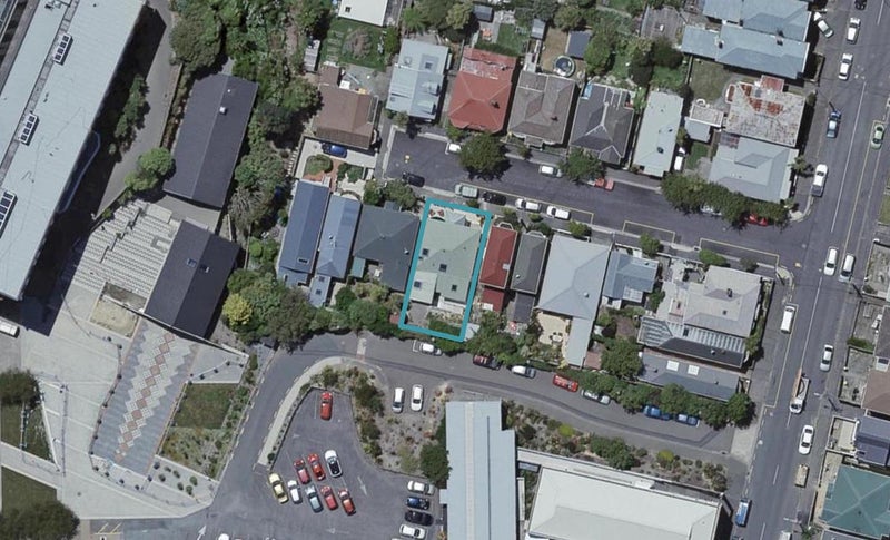 9 Tainui Terrace, Mount Cook, Wellington - Carousel 1