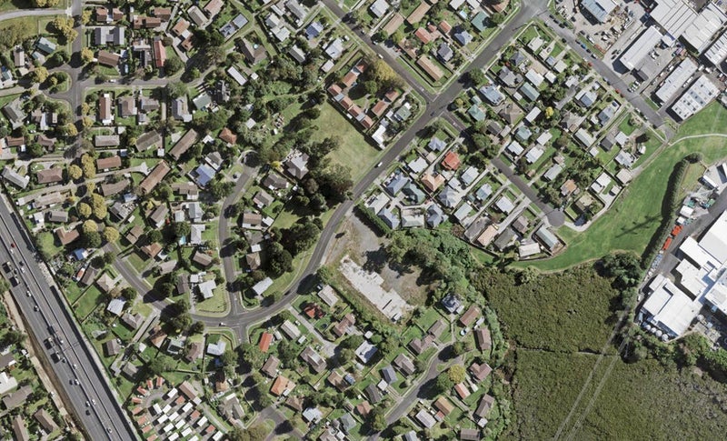 93E Kindergarten Drive, Conifer Grove, Takanini - Carousel 1