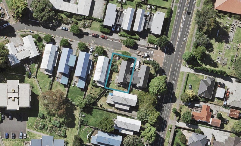 35 Salima Talagi Street, Point England, Auckland - Carousel 1