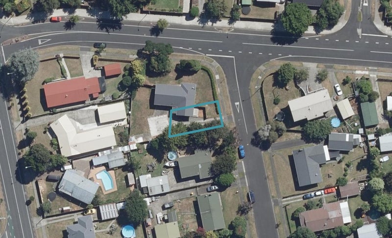1/33 Clematis Avenue, Pukete, Hamilton - Carousel 1