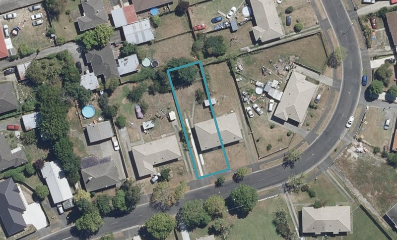 13 Sare Crescent, Fairfield, Hamilton - Carousel 1