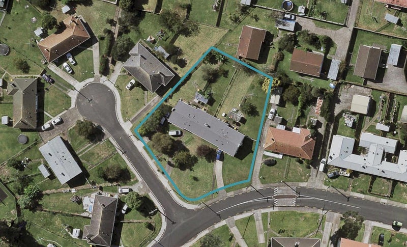 2/28 Edward Avenue, Ōtara, Auckland - Carousel 1