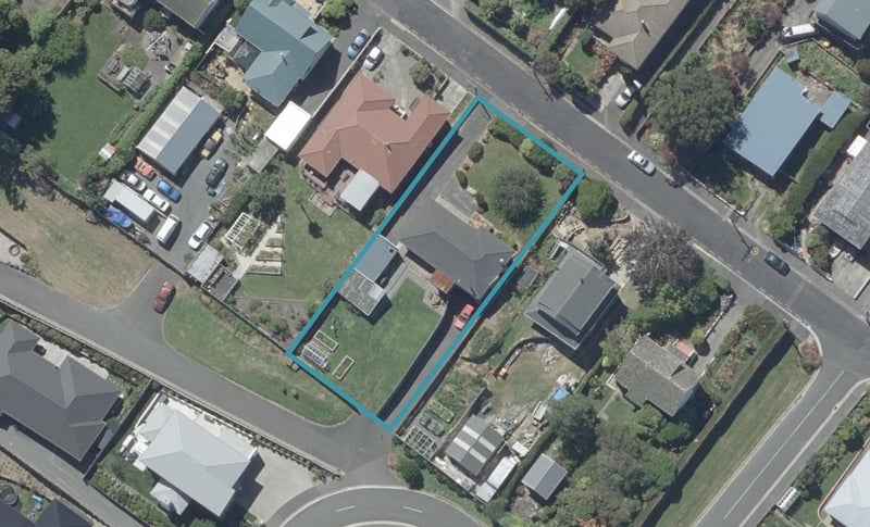 33 Hood Street, Wakari, Dunedin - Carousel 1