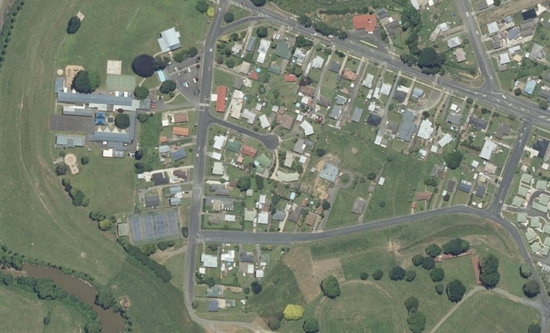 10 Mace Crescent, Otorohanga, Otorohanga - Carousel 1