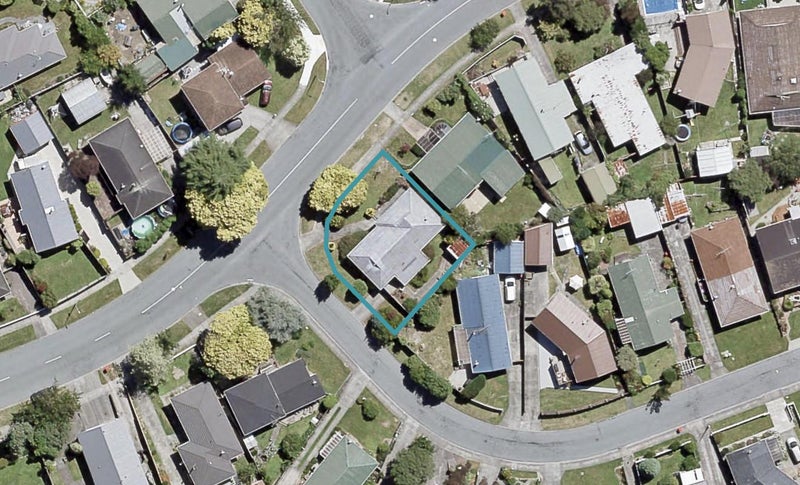 10 Montana Road, Totara Park, Upper Hutt - Carousel 1