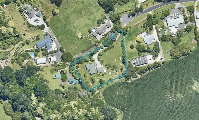 101 Panorama Drive, Welcome Bay, Tauranga - Carousel 1