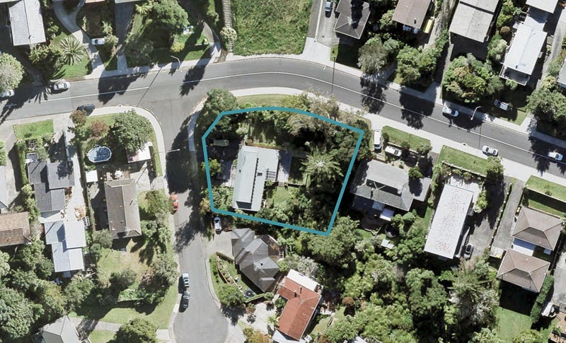 1/1 Glamorgan Drive, Torbay, Auckland - Carousel 1