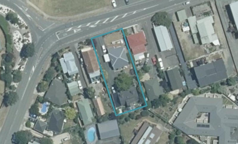 2/73 BEACH RD, Tahunanui, Nelson - Carousel 1