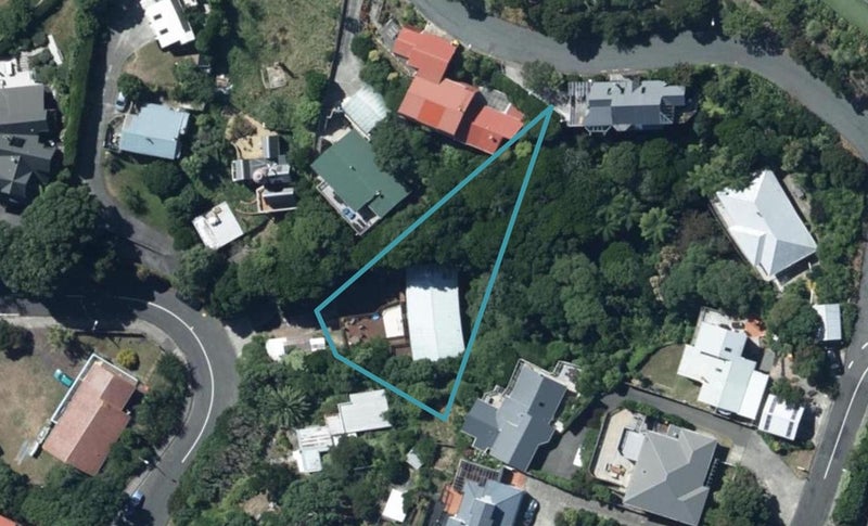 136 Motuhara Road, Plimmerton, Porirua - Carousel 1