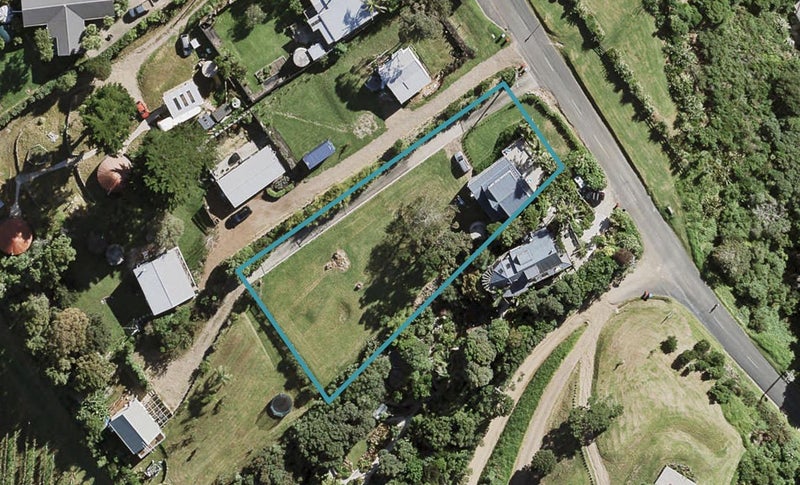 401 Sea View Road, Onetangi, Waiheke Island - Carousel 1