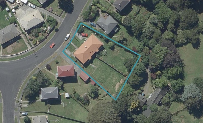 6 Forrester Avenue, Liberton, Dunedin - Carousel 1