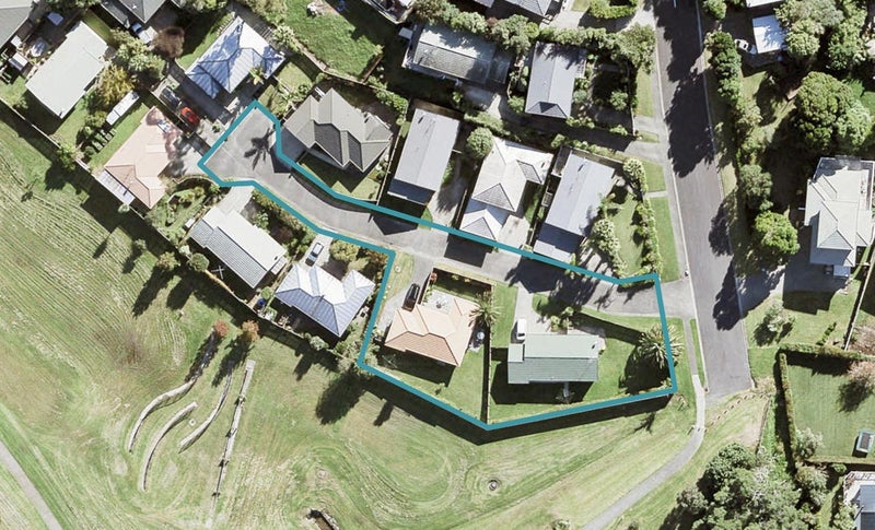 1/16 Knott Road, Stanmore Bay, Whangaparaoa - Carousel 1