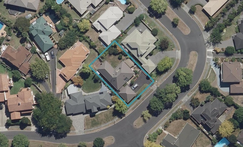 54 Harrowfield Drive, Harrowfield, Hamilton - Carousel 1