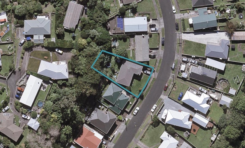 38 Pembroke Street, Westown, New Plymouth - Carousel 1