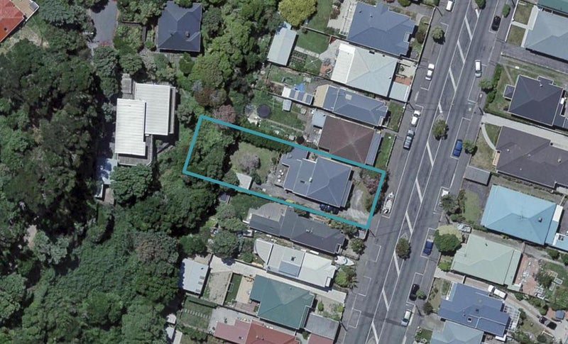26 Derwent Street, Island Bay, Wellington - Carousel 1