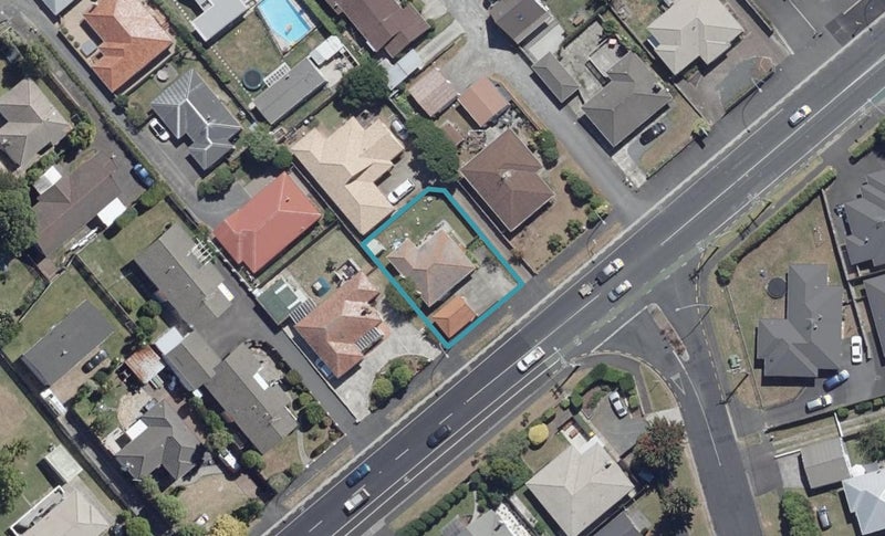 20 Forest Lake Road, Forest Lake, Hamilton - Carousel 1