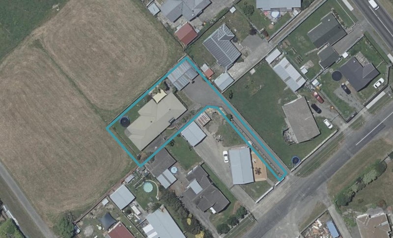 4B Maple Street, Bunnythorpe, Palmerston North - Carousel 1
