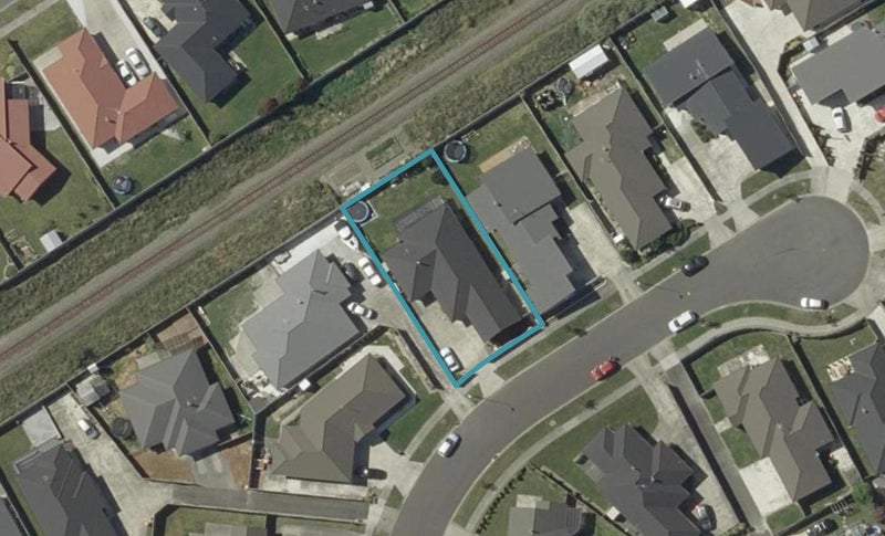 15 Medallion Court, Kelvin Grove, Palmerston North - Carousel 1